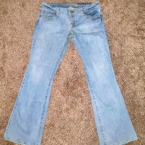 Womens American Eagle size 12 regular light blue jeans